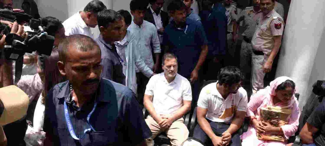 Rahul Gandhi Parliament Street Police