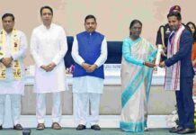 President Droupadi Murmu Honours Teachers With National Awards, Calls Education Key To Building Viksit Bharat